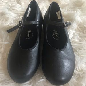 Revolution black tap shoes size 13 girls